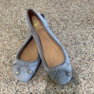 Tory Burch gray flats